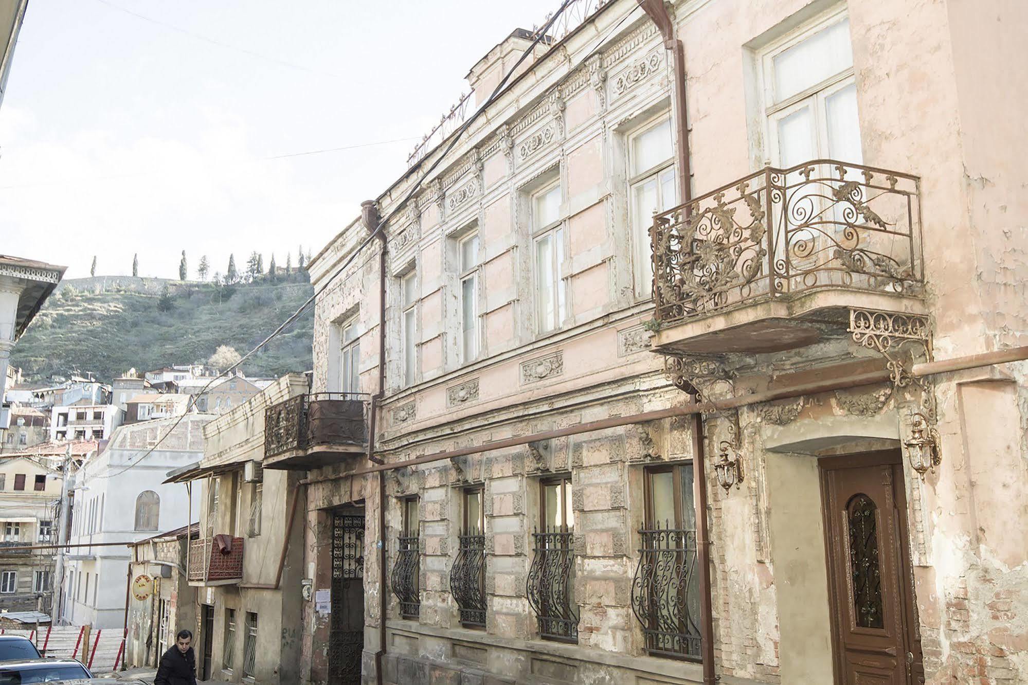 Tbilisi Core Aquarius Bagian luar foto